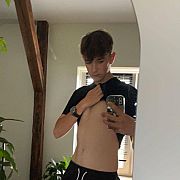 Kevin12 - mężczyzna, 18 lat, Rydułtowy