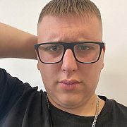 69Kubusiek - mężczyzna, 20 lat, Wałbrzych