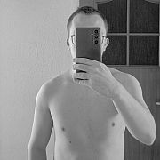 Lukaszzzzpl - mężczyzna, 21 lat, Staszów