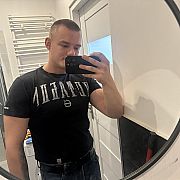 090Kamil - mężczyzna, 28 lat, Łódź