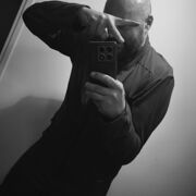 Bald8282