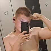 Bartek3281 - мужчина, 23 лет, Warszawa