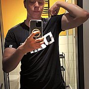 Jakub0004 - mężczyzna, 21 lat, Piła