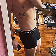 Ananasowy - mann, 23 Jahre, Poznań