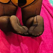 KobiecyBigAssNylonFeet