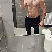 Axton1607 - mężczyzna, 33 lat, Gliwice