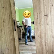 MikeP85 - man, 40 years, Wrexham