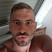 Deepthroatt - чоловік, 31 років, Katowice