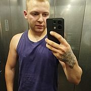 Naluzieok - mężczyzna, 21 lat, Gniezno