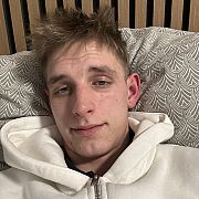 Dawid22104 - muž, 21 let, Brno