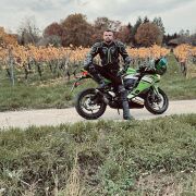 Bggyuuhb - muž, 26 let, Wiesbaden