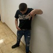 Badb0y69 - mann, 19 Jahre, Warszawa