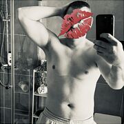 FajnyRealnyKonkretny