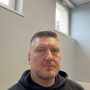 Kenzo66669 - mężczyzna, 45 lat, Barcin