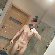 Niemlodymlody - man, 19 years, Warszawa