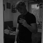 Adam0412 - muž, 21 let, Wrocław