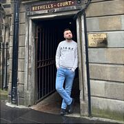 Azmut - mężczyzna, 25 lat, Kraków