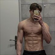 Iggy911 - мужчина, 23 лет, Poznań