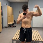 Ulegly04 - mann, 21 Jahre, Katowice