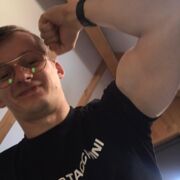 Adaekfjx - mężczyzna, 24 lat, Katowice