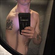 Uqhshdhueiw - чоловік, 25 років, Sobótka