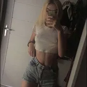 Velvya - женщина, 22 лет, Świdnica